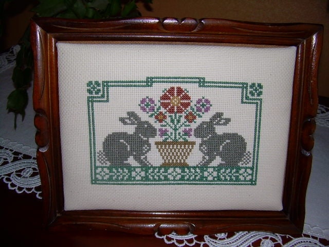 WOODLAND SAMPLING by The Prairie Schooler Counted Cross Stitch Pattern, Squirrels, Rabbits, Leaflet Pattern Chart Book No. 17