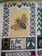 WhERE THERE ARE BEES by The Prairie Schooler Counted Cross Stitch Leaflet Pattern, Hoffman Reprint, Chart Book No. 193