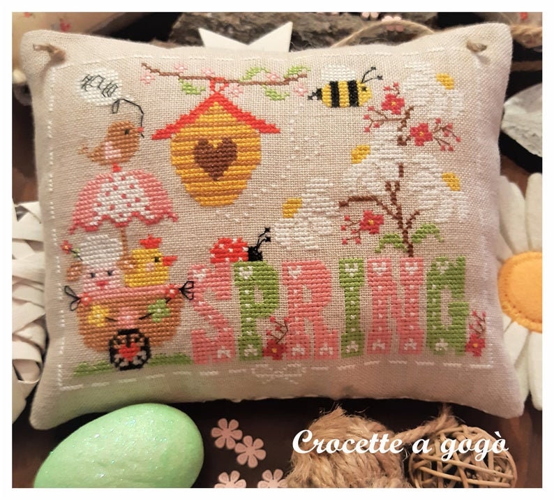 HELLO SPRING by Crocette A Gogo   Counted Cross Stitch Pattern  Birdhouse, Bees, Flowers, Ladybug, Chicks, Italy, Paper Pattern