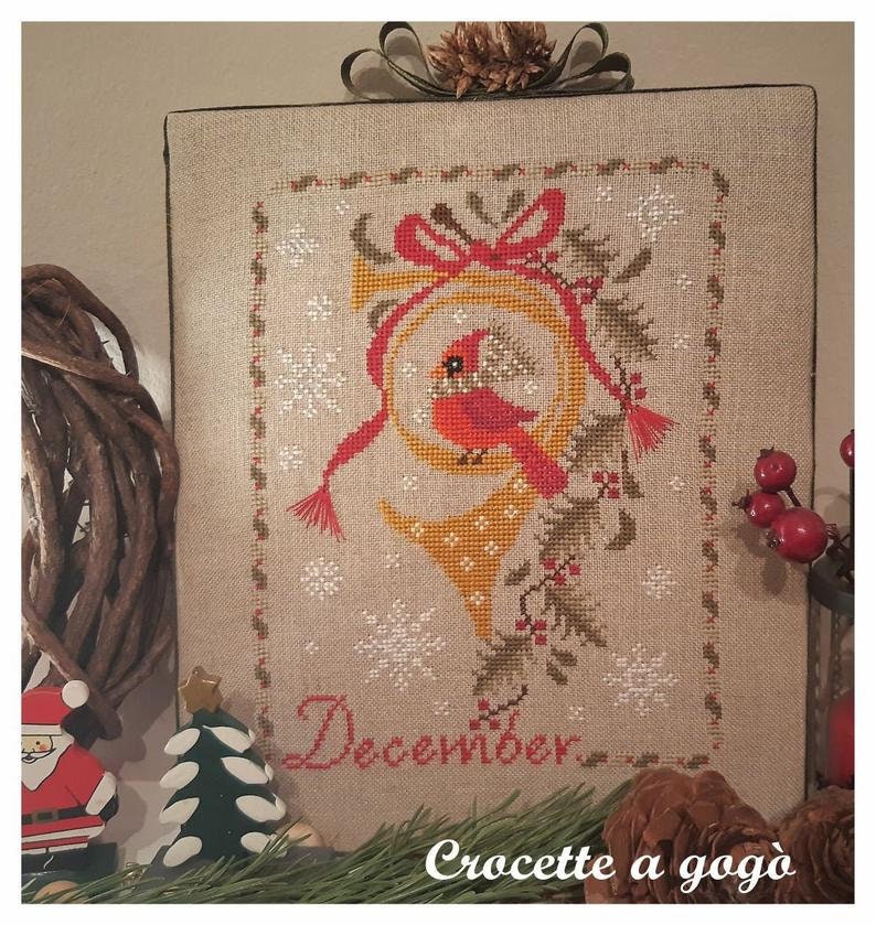 CROCETTE A GOGO "A Cardinal In December" Counted Cross Stitch Pattern, Snowflake, Winter, Christmas, Horn, Snowflakes, Paper Pattern
