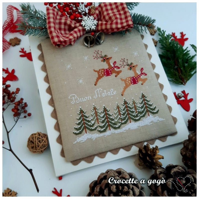 CROCETTE A GOGO "Two Reindeer at Christmas" Counted Cross Stitch Pattern, Winter, Christmas, Holiday, Paper Pattern