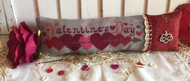 ROVARIS "Valentine's Day" Counted Cross Stitch Pattern (Includes Charm Too!), Hearts, Arrow, Paper Pattern