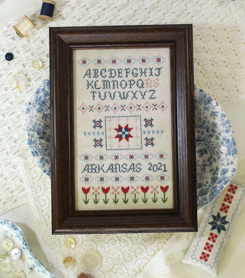 OCTOBER HOUSE "All in a Row" Counted Cross Stitch Pattern, Fall Needlework Expo 2021, Pattern Only