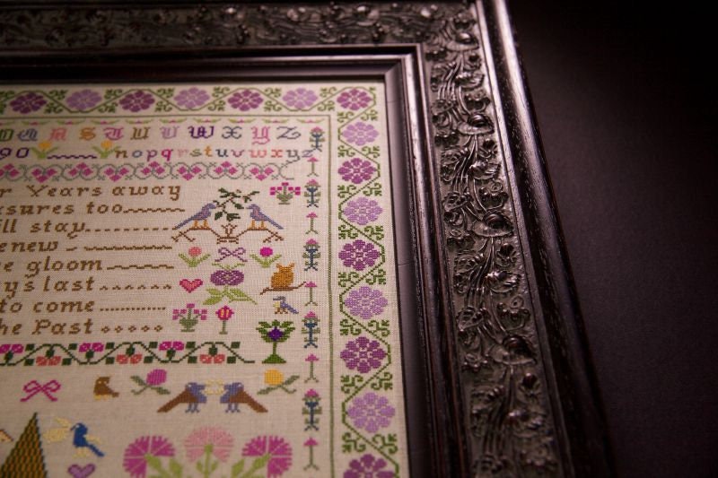 Hands Across the Sea Samplers "Memories of the Past" Counted Cross Stitch Chart, English Sampler, Pattern Only
