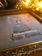 THE PRIMITIVE HARE "Yule Queen" Counted Cross Stitch Pattern, Chart, Christmas, Deer, Pattern Only
