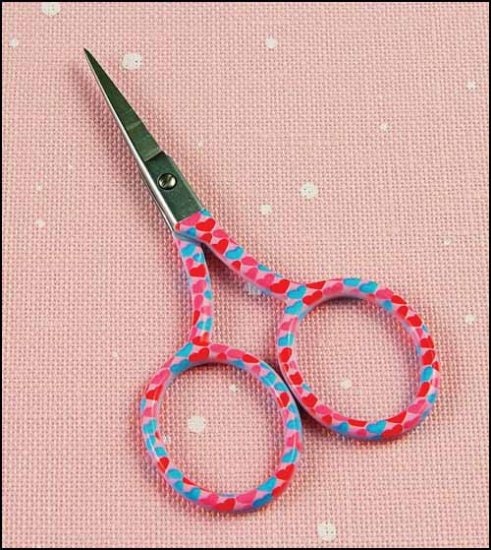 YARN TREE Red and Pink Hearts Embroidery Scissors ~ Premium Stainless Steel Scissors ~  3 3/4" Long