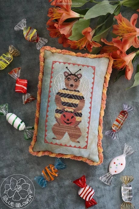 THE BLUE FLOWER "Bumble Bear"  Counted Cross Stitch Pattern  Pattern Only