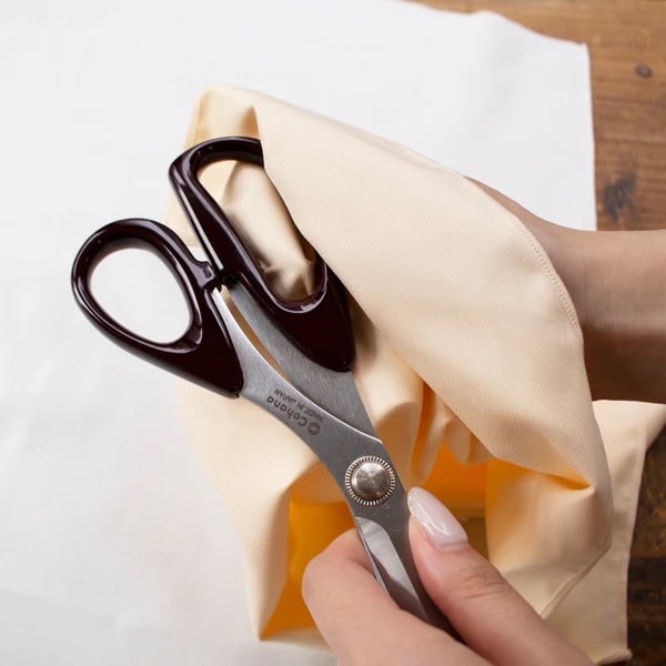 COHANA “Seki Sewing Shears w Tamenuri (Brown) Lacquered Handles ~ Golden Tassel, Stainless Steel Blades w Leather Case, Scissors, Japan