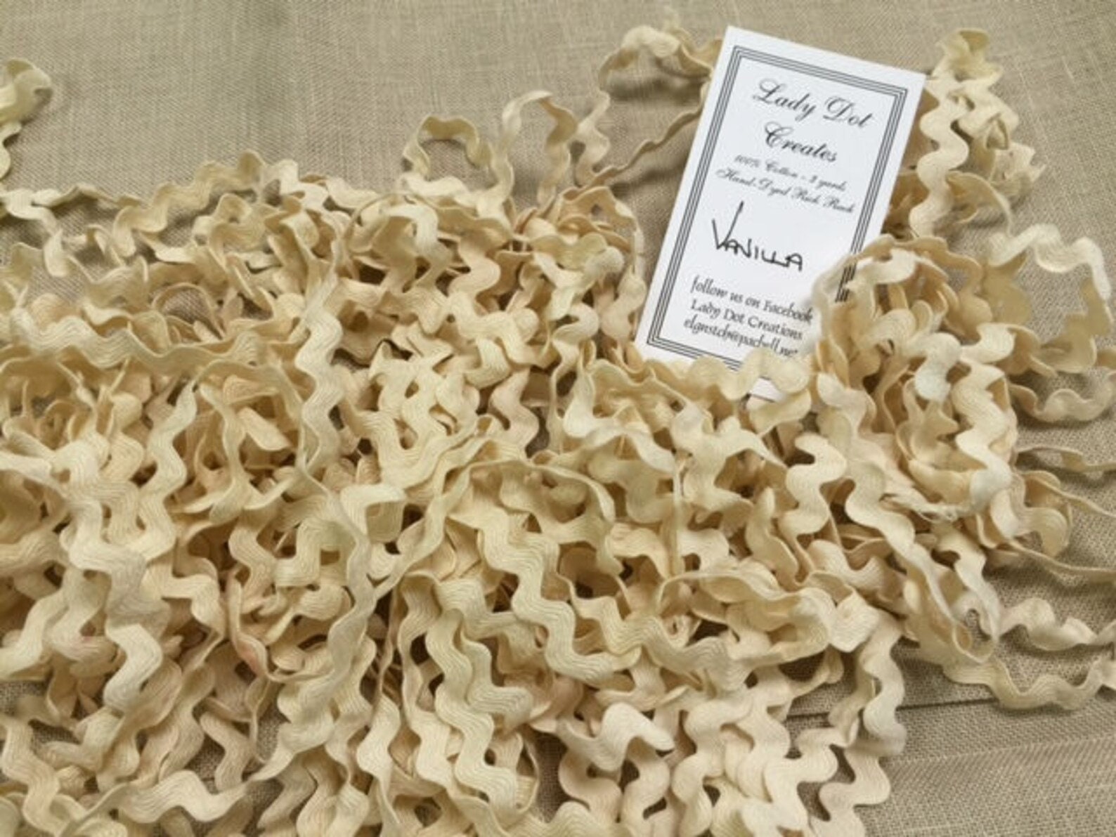 LADY DOT CREATES ~ "Rick Rack Trim - Vanilla" 3 Continuous Yards  Hand-Dyed 100% Cotton  1/2" Width