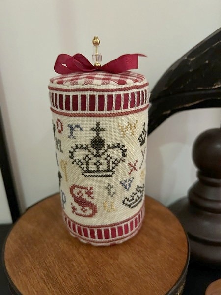 HAYSTACK STITCHING "Stephanie" Counted Cross Stitch Pattern by Caroline Seldon, Chart, Sampler Pin Drum, Pattern Only
