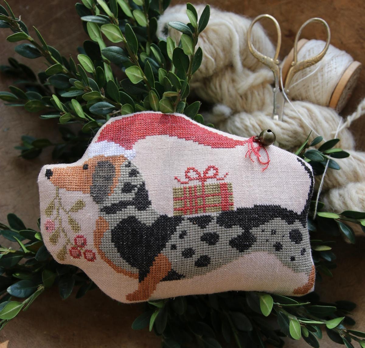 STACY NASH PRIMITIVES "Animal Crackers Series - Christmas Sausage ~ Finley" Counted Cross Stitch Pattern, Chart, Dachshund Dog, Pattern Only