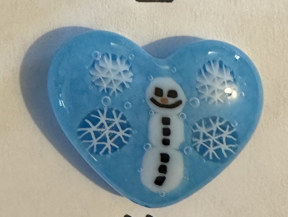BEAU VERRE ART "Heart Fused Glass Needle Minder" Snowman  Santa Needleminder  Holiday Spirit, Christmas, One-of-a-Kind, Handcrafted