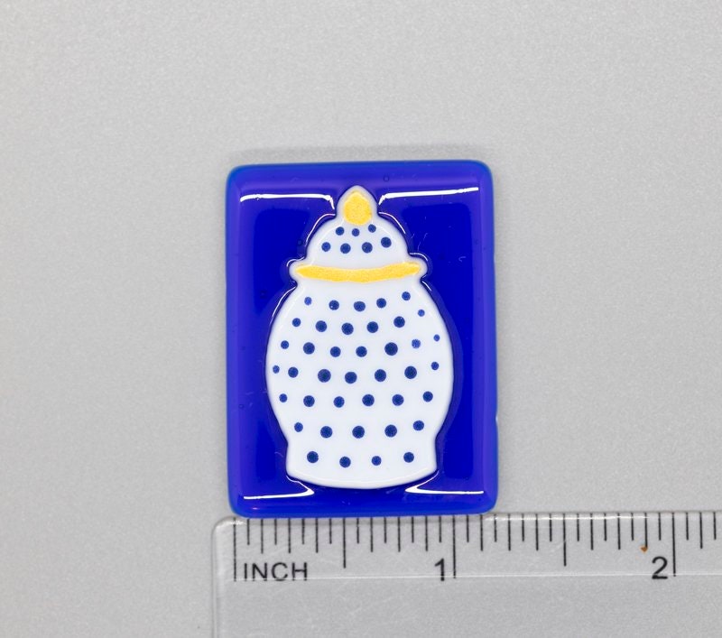 BEAU VERRE ART "Ginger Jar Fused Glass Needle Minder"  Magnet  Needleminder  One-of-a-Kind  Handcrafted 5065