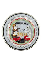 MAISON SAJOU Cross Stitch Kit - Cat and Dog Round Box, Box to Embroider, Made in France