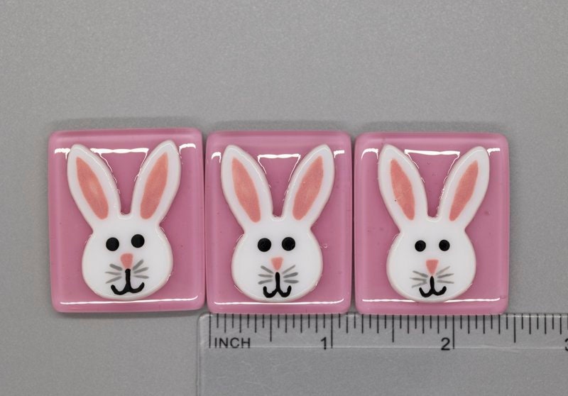 BEAU VERRE ART "Bunny Face Fused Glass Needle Minder"  Magnet  Easter Needleminder  One-of-a-Kind, Handcrafted with Love by Kelly