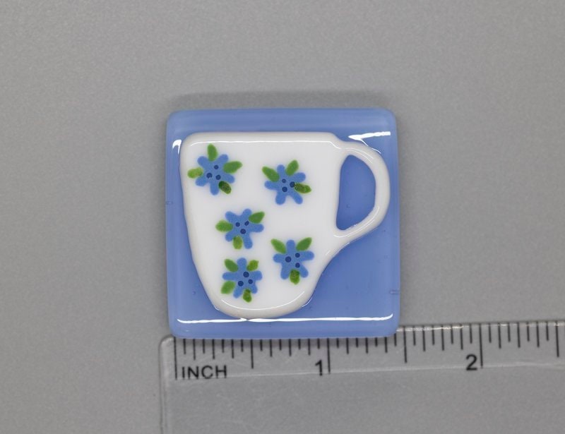 BEAU VERRE ART "Coffee Cup Fused Glass Needle Minder"  Magnet  Needleminder  One-of-a-Kind Handcrafted 5294