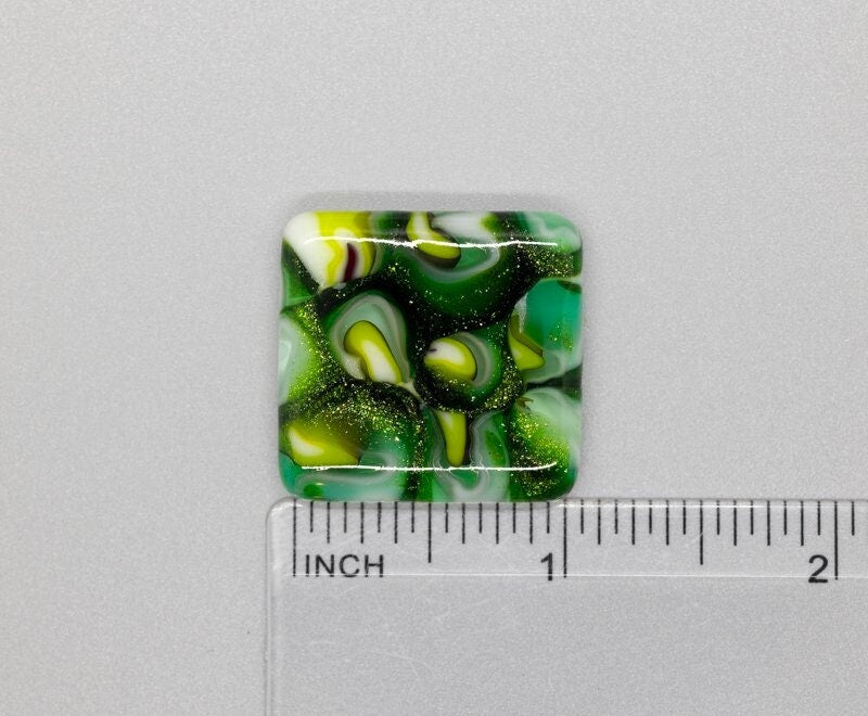 BEAU VERRE ART "Pebbles Fused Glass Needle Minder"  Magnet  Needleminder  One-of-a-Kind  Handcrafted, 5093