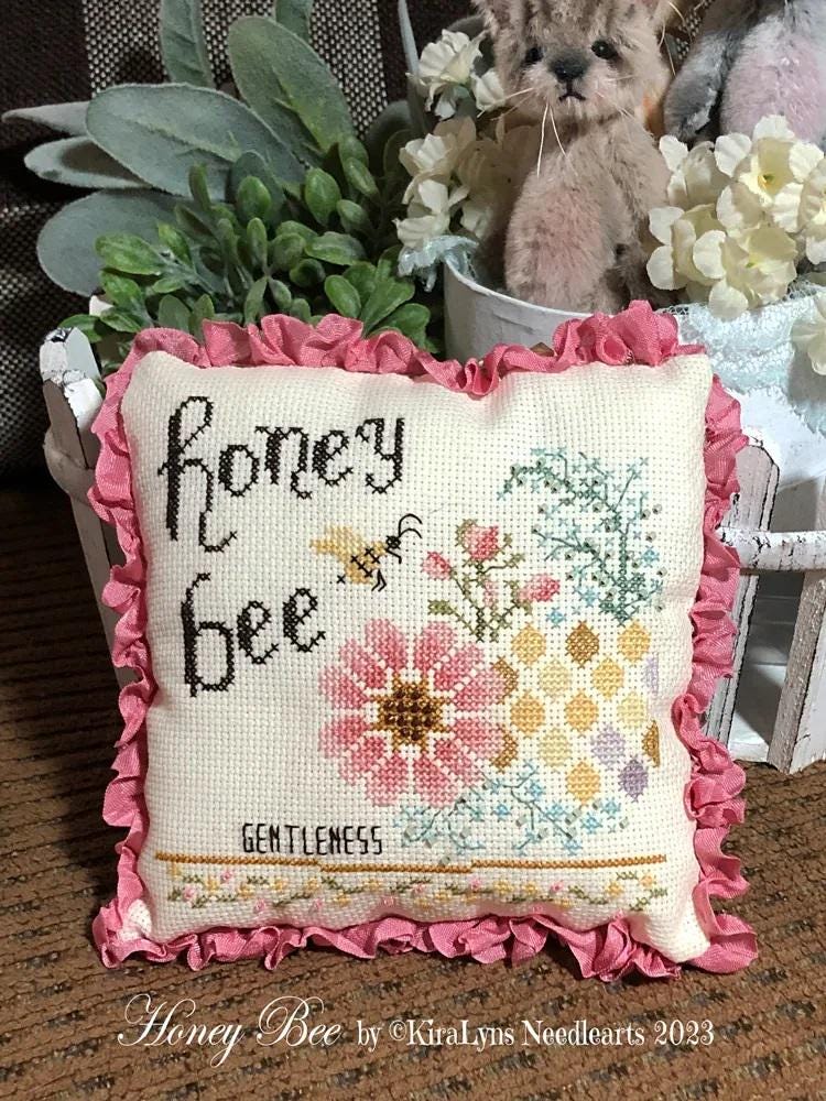 KIRALYNS NEEDLEARTS "Honey Bee" Counted Cross Stitch Pattern, Chart, Bees, Honeycomb, Flowers, Pattern Only