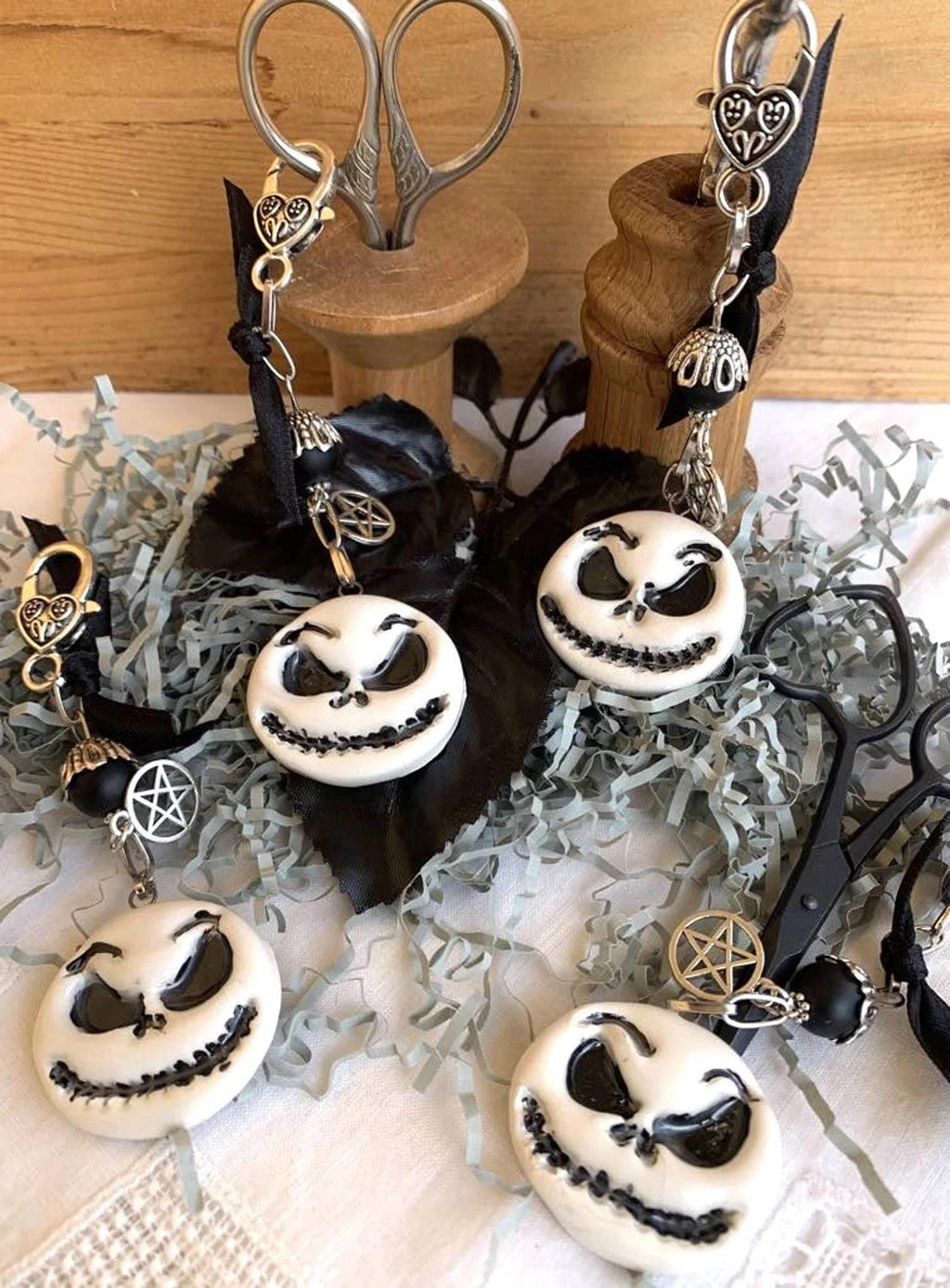 ROVARIS ~ Ceramic Ghost Scissor Fob, Halloween, Handmade from Samone, Italy