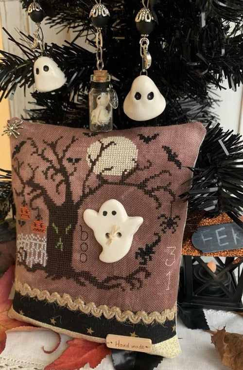ROVARIS ~ Halloween Kit Boo, Counted Cross Stitch Pattern + KIT, Halloween, Handmade from Samone, Italy