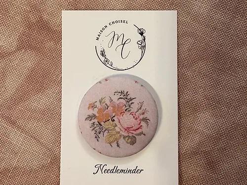MAISON CHOISEL - Lady's Companion ~ Ernestine Brière - Reflets de Soie - Tin Box, 20 Floss Drops, Needle Minder, and Small Round Tin Box