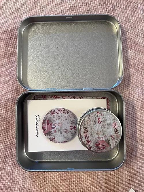 MAISON CHOISEL -Lady's Companion - G. Leger - Reflets de Soie - Tin Box, Floss Drops, Needle Minder, and Small Round Tin Box