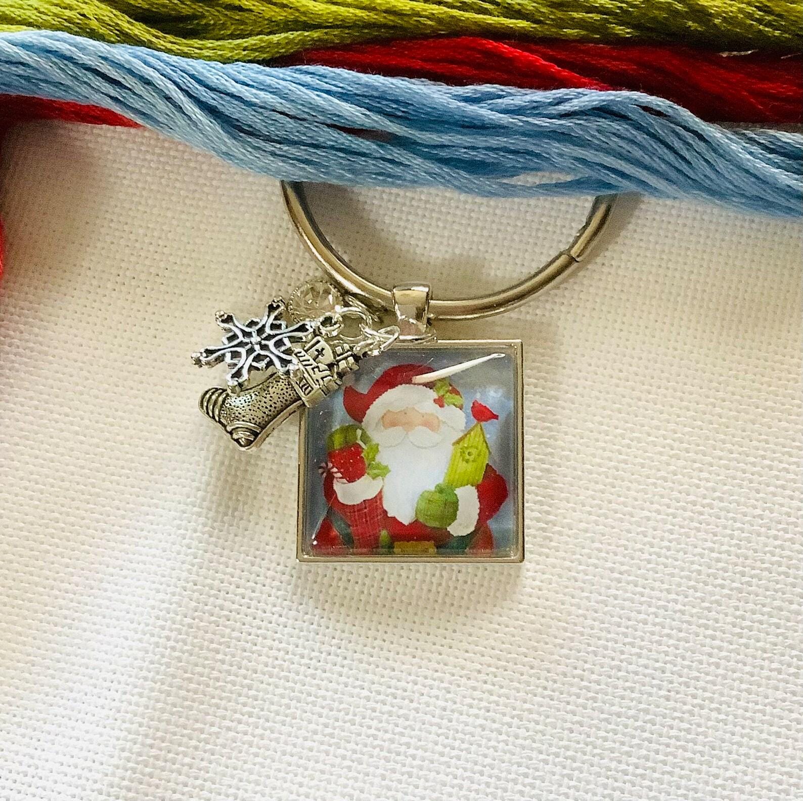 ZIGGY'S  DESIGNS "Christmas Santa Birdhouse"  Christmas Thread Keep with Charms  Needlework Accessories