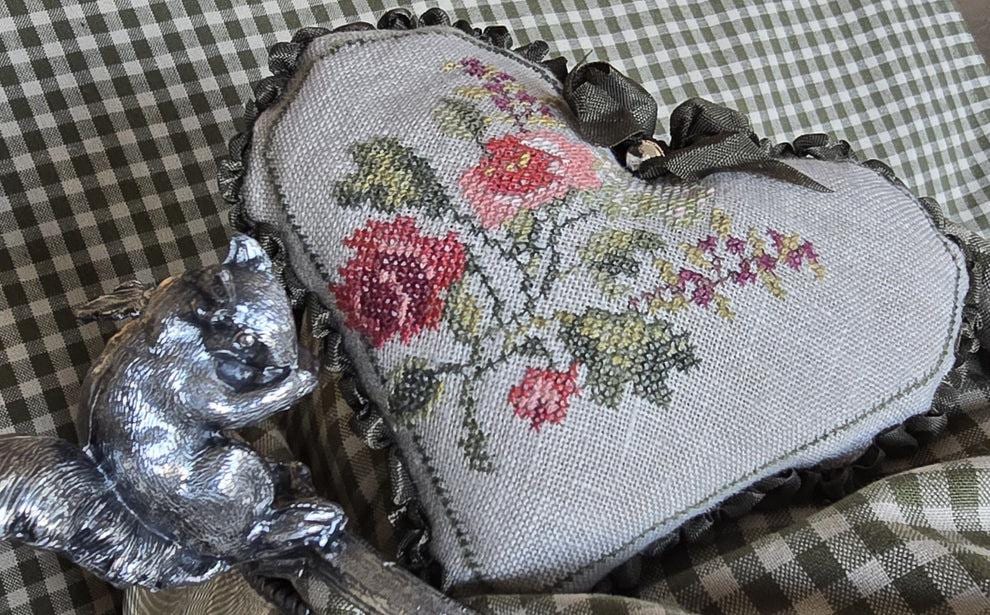 SAMPLERS NOT FORGOTTEN "Autumn Abundance Kit" Counted Cross Stitch Pattern, Chart, Linen, Floss, Backing Fabric, Trim, Charm, Market 2025