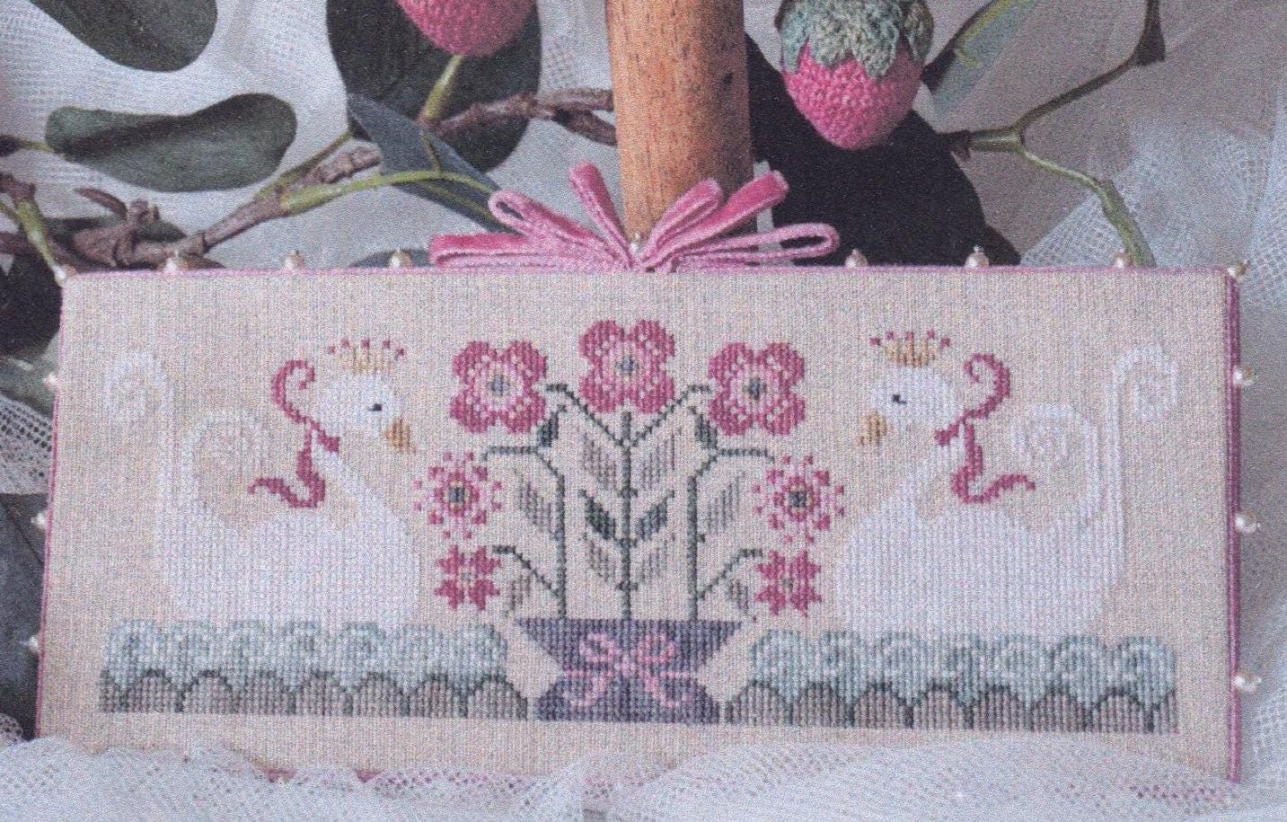 TRALALA "Sur L'Etang" (On The Pond), Counted Cross Stitch Pattern, Swans, Primitive Decor, Pattern Only