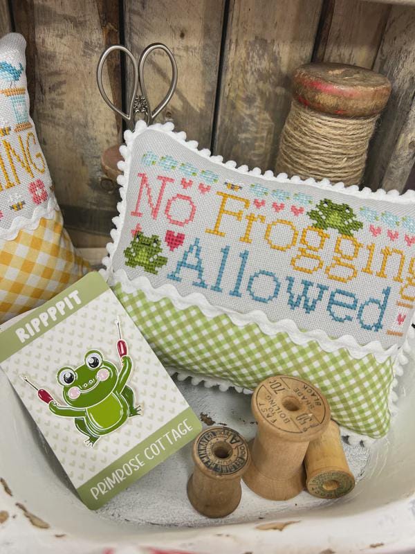 PRIMROSE COTTAGE STITCHES "Rippppit Needle Minder"
