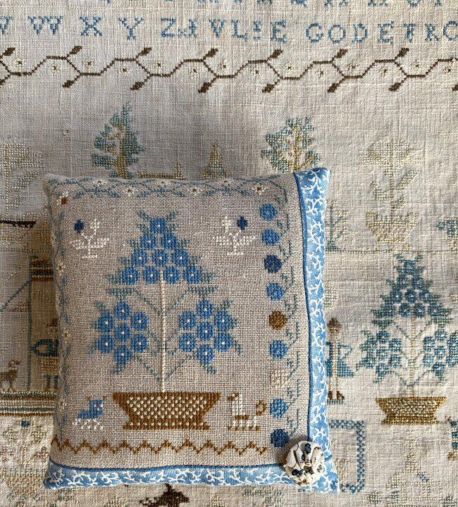 ATELIER SOED IDEE "Ivlie Godefroid" Counted Cross Stitch Pattern, Sampler, Chart, Booklet Only