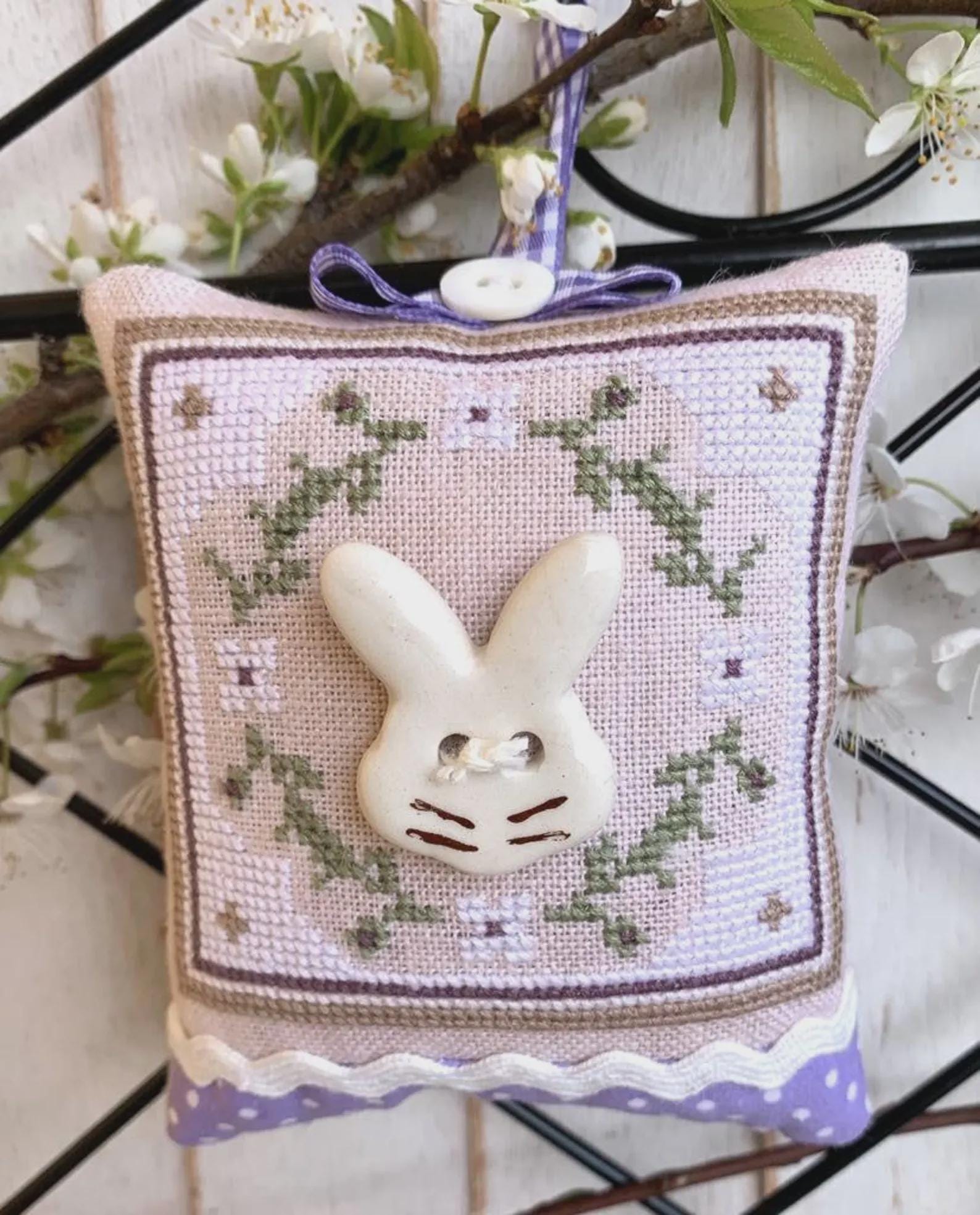 ROVARIS ~ "Rabbit Head Ornament Cross Stitch Kit" Counted Cross Stitch Pattern + KIT, Handmade from Samone, Italy