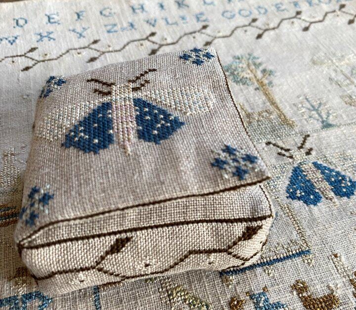 ATELIER SOED IDEE "Ivlie Godefroid" Counted Cross Stitch Pattern, Sampler, Chart, Booklet Only