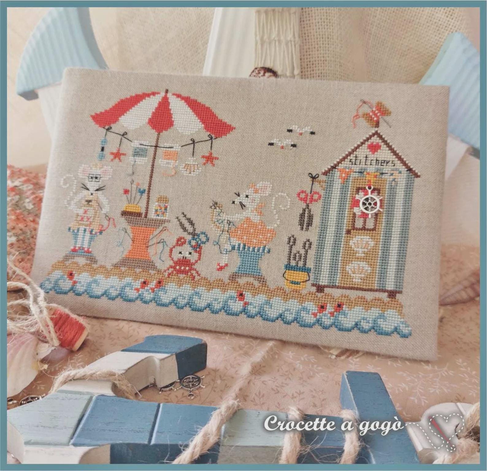 CROCETTE A GOGO "Cross Stitch On The Beach" Counted Cross Stitch Pattern & Charm, Summer, Beach, Sea, Crab, Fish, Stitchers Cabana, Chart