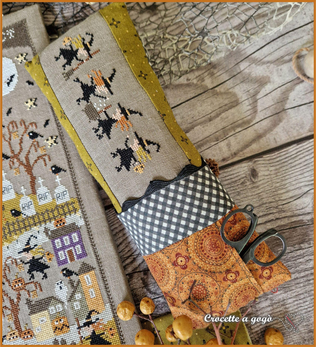 Crocette A Gogo  "Witch's Welcome"  Counted Cross Stitch Chart  Halloween  Pattern Only