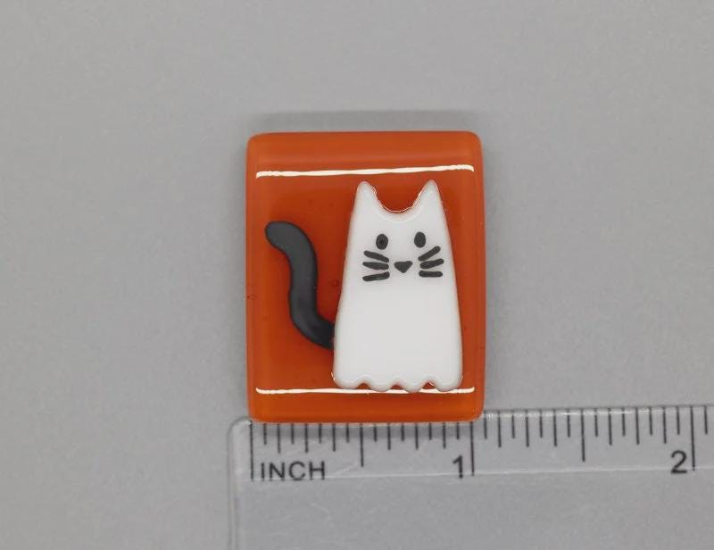 BEAU VERRE ART "Halloween Ghost Cat Fused Glass Needle Minder"  Magnet  Needleminder  One-of-a-Kind  Handcrafted by Kelly