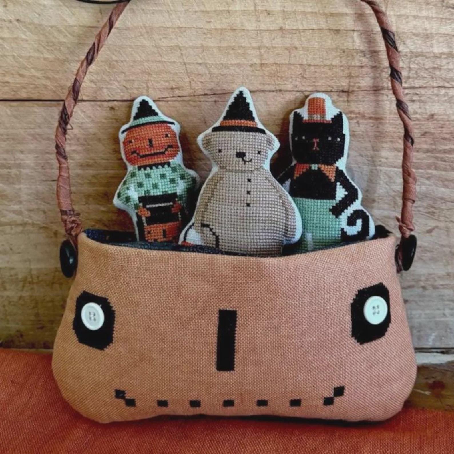 Teresa Kogut Creative Whims "Pumpkin Pals" Counted Cross Stitch Pattern, Chart, Pattern Only