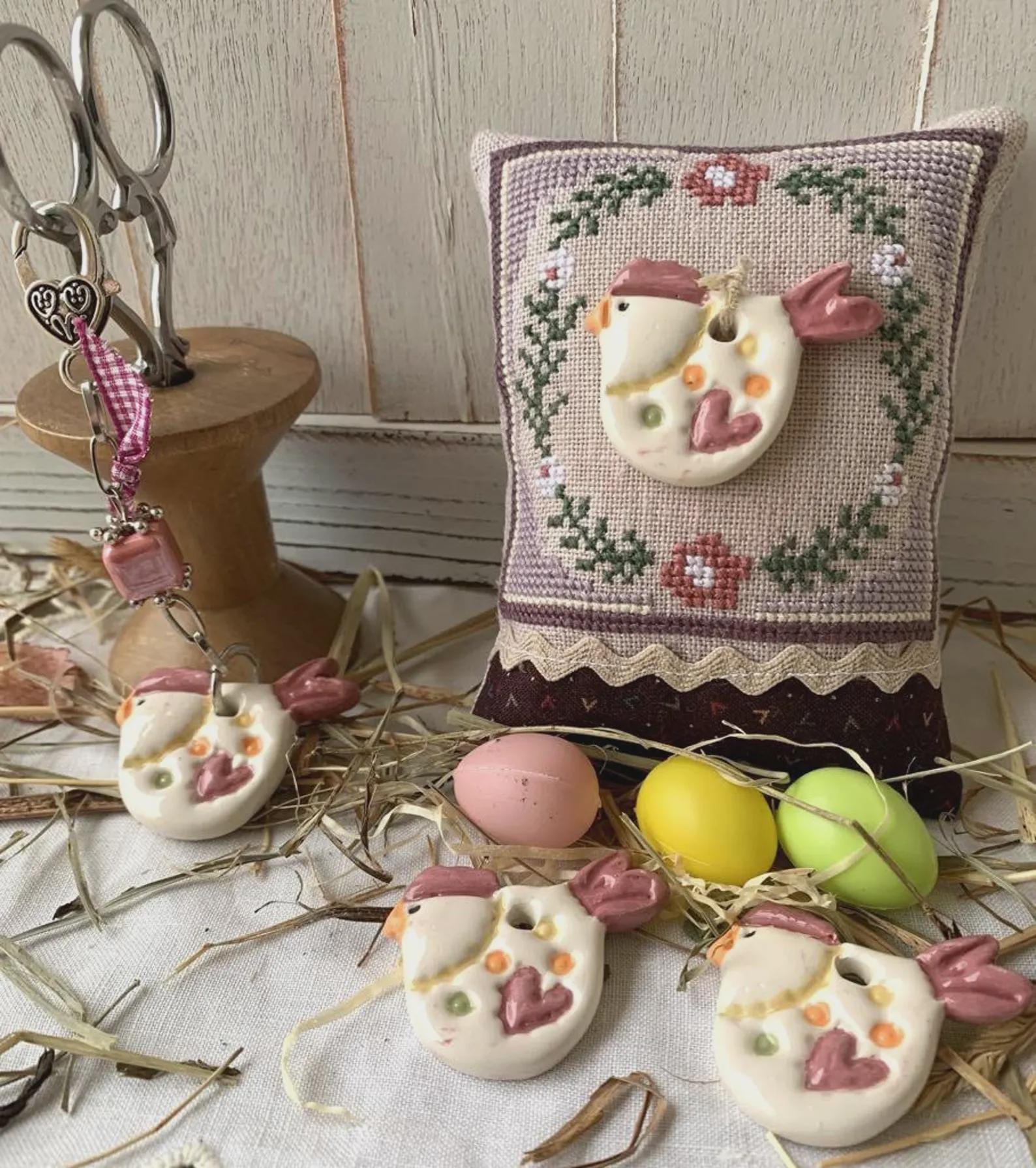 ROVARIS ~ "Little Hen Ceramic Little Cushion Kit" Counted Cross Stitch Pattern + KIT, Handcrafted from Samone, Italy