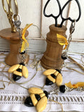 Rovaris ~ Ceramic Bee Scissor Fob, Handmade from Samone, Italy