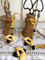 Rovaris ~ Ceramic Bee Scissor Fob, Handmade from Samone, Italy