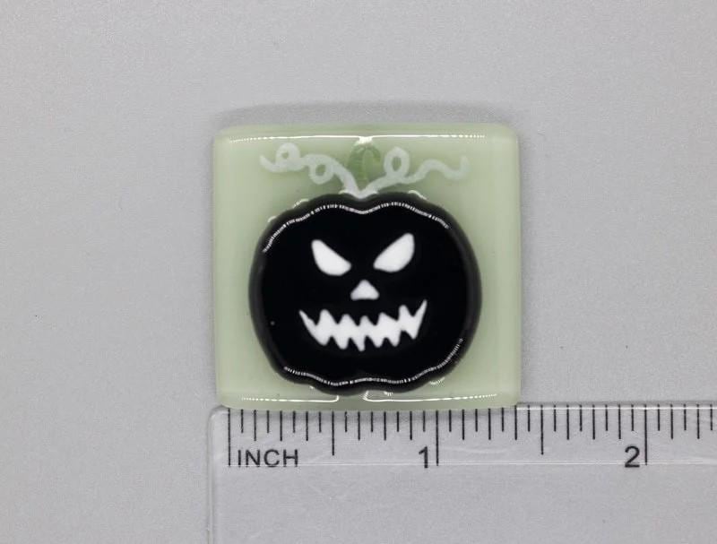 BEAU VERRE ART "Spooky Pumpkin Fused Glass Needle Minder"  Magnet  Needleminder  One-of-a-Kind  Handcrafted by Kelly