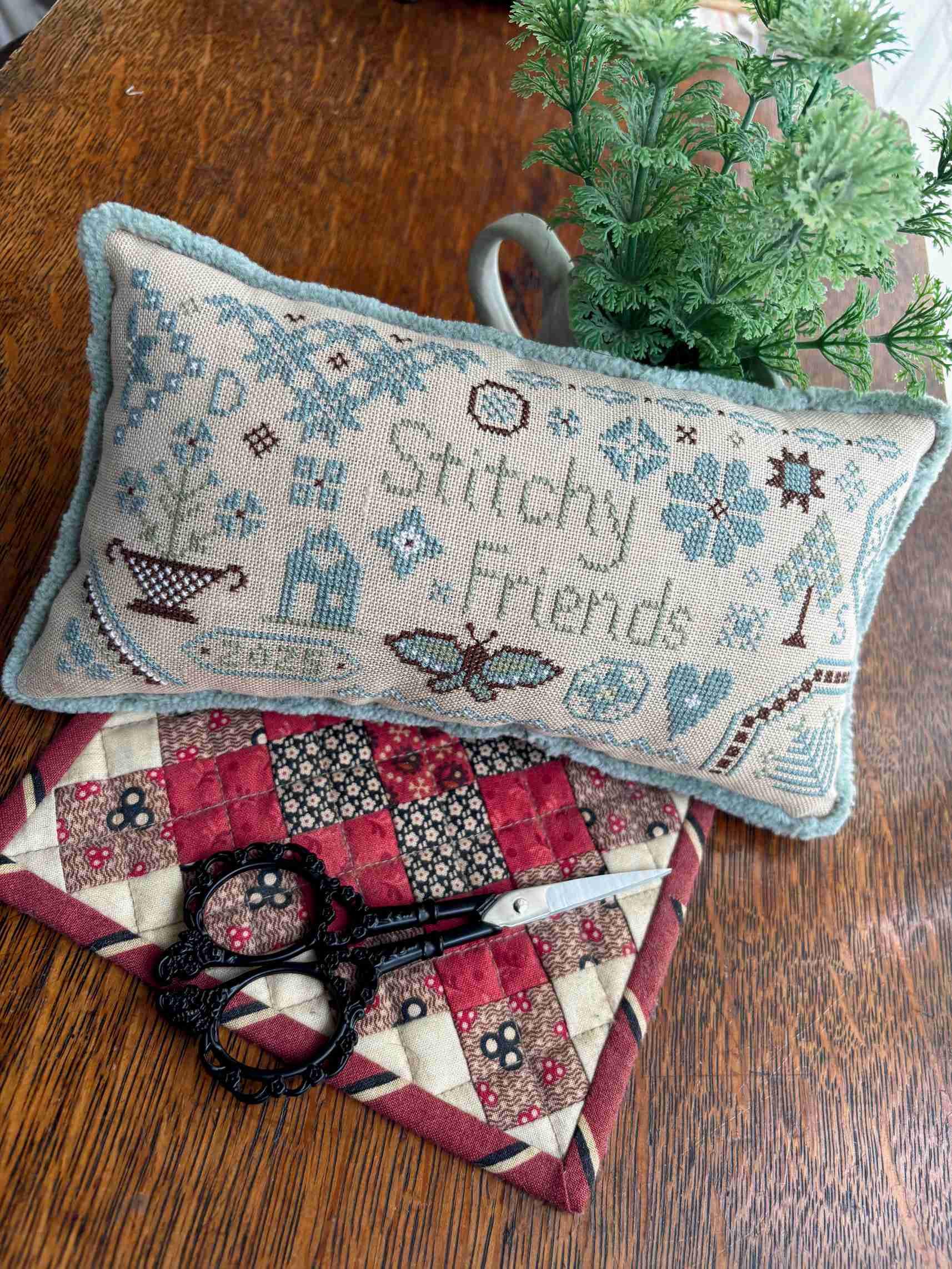DARLENE D'EON DESIGNS "Stitchy Friends"  Counted Cross Stitch  Needlework Marketplace 2025, Pattern Only