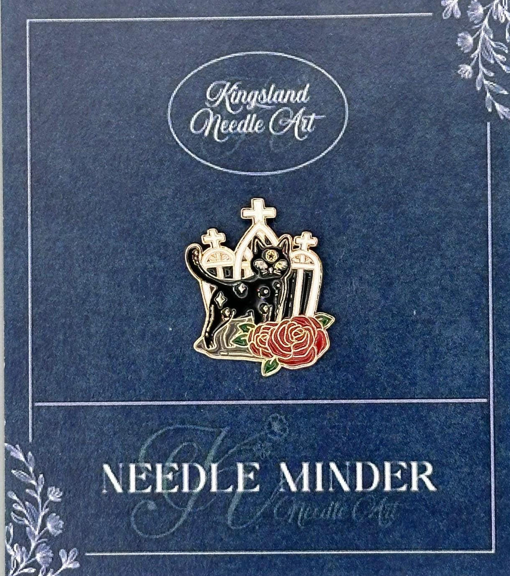 KINGSLAND NEEDLE MINDER ~ Halloween Black Cat Needle Minder, Needle Dock, Enamel Magnet Needle Garage, Needleminder