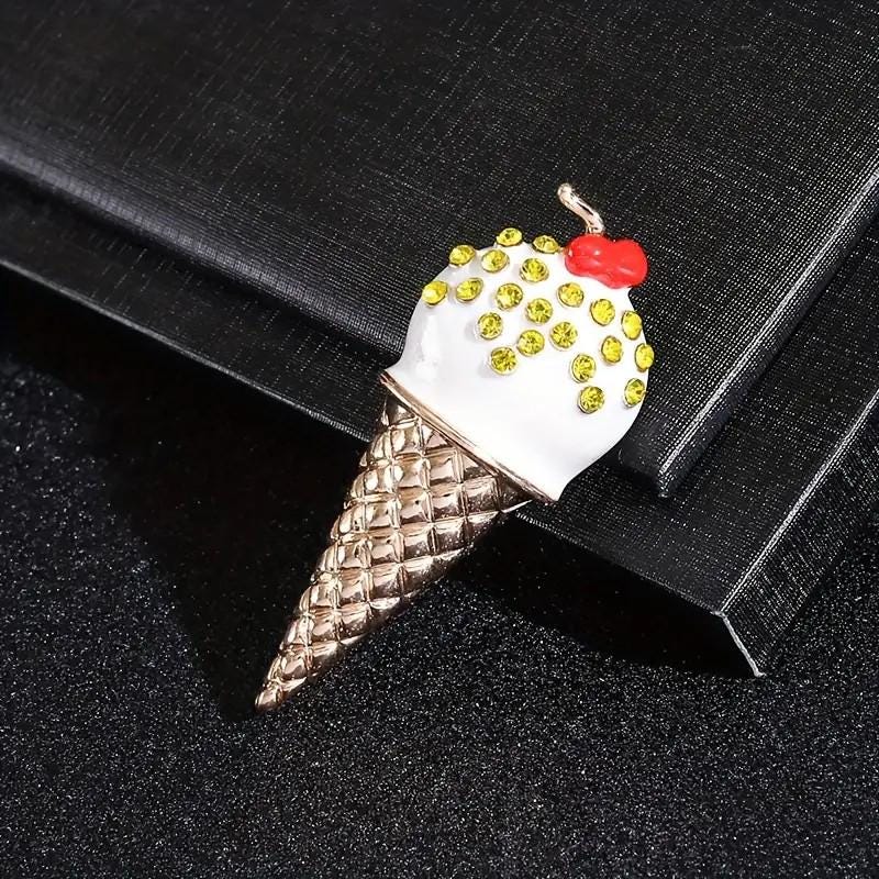KINGSLAND NEEDLE MINDER ~ Ice Cream Cone Needle Minder, Needle Dock, Crystal Enamel Magnet, Needle Garage, Needleminder