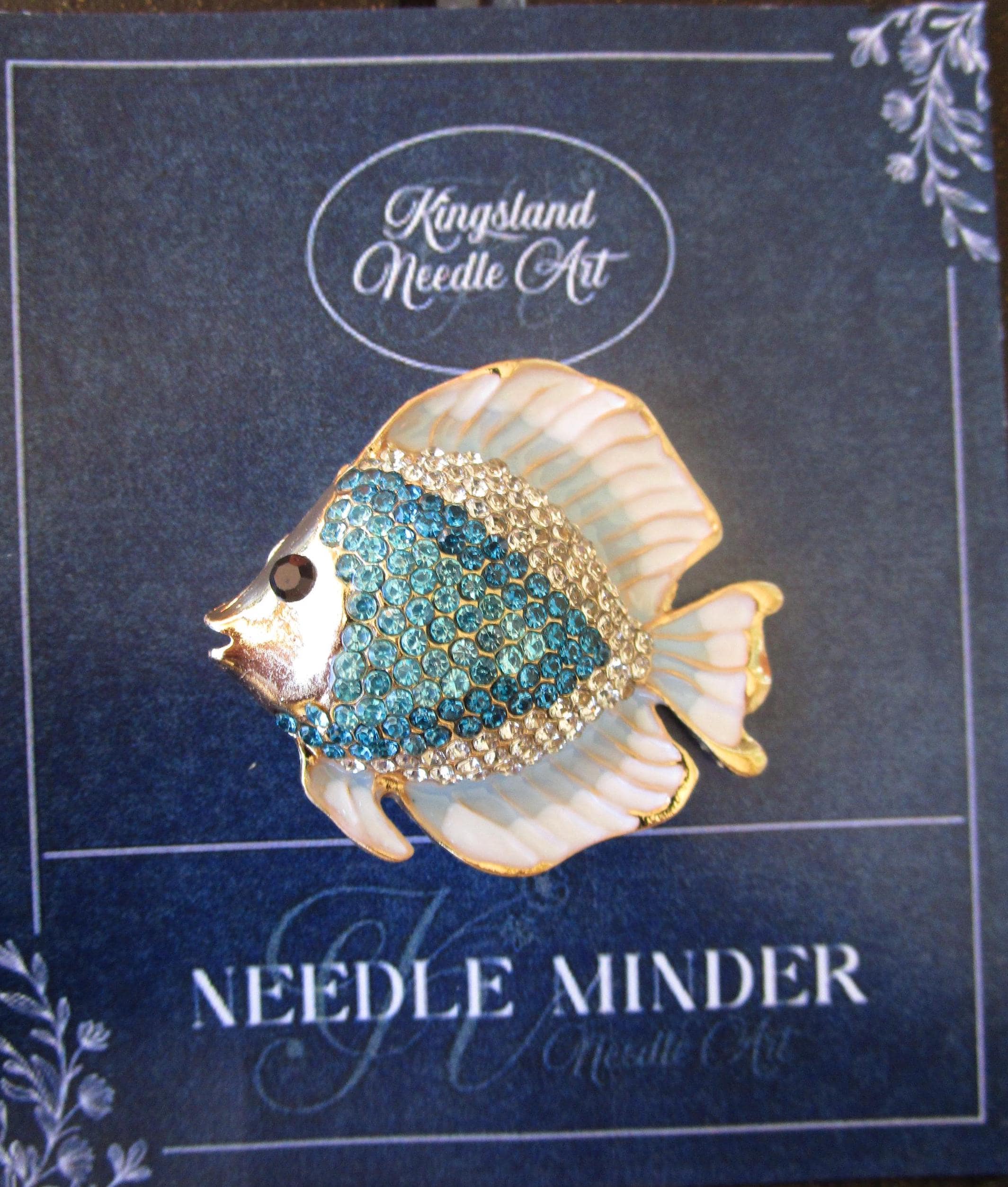KINGSLAND NEEDLE MINDER ~ Teal & White Fish Needle Minder, Needle Dock, Swarovski Crystal Enamel Magnet, Needle Garage, Needleminder