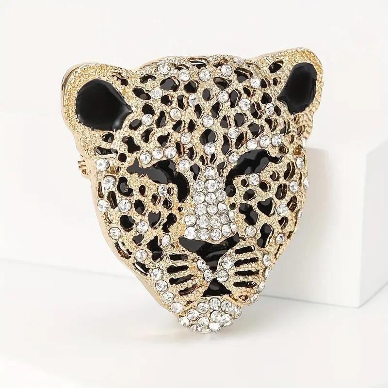 KINGSLAND NEEDLE MINDER ~ Leopard Head Needle Minder, Gold Tone, Needle Dock, Enamel and Rhinestone, Magnet Needle Garage, Needleminder