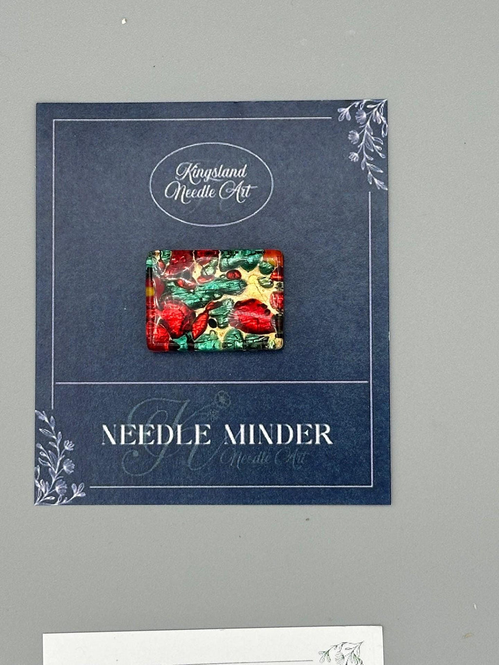 KINGSLAND NEEDLE MINDER ~ Murano Glass Needle Minder, Venetian Glass Made In Italy, Needle Dock, Needle Garage, Needleminder, MG104