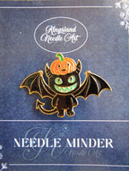 KINGSLAND NEEDLE MINDER ~ Enamel Bat & Pumpkin Needle Minder, Needle Dock, Halloween, Enamel Magnet, Needle Garage, Needleminder