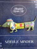 KINGSLAND NEEDLE MINDER ~ Green Dog Dachshund Needle Minder, Needle Dock, Enamel, Magnet, Needle Garage, Needleminder