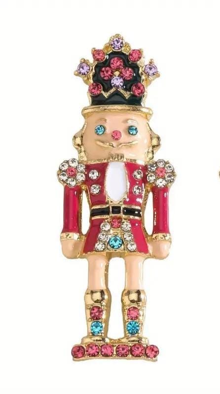 KINGSLAND NEEDLE MINDER ~ Soldier Nutcracker Needle Minder, Needle Dock, Swarovski Crystal Enamel Magnet, Needle Garage, Needleminder